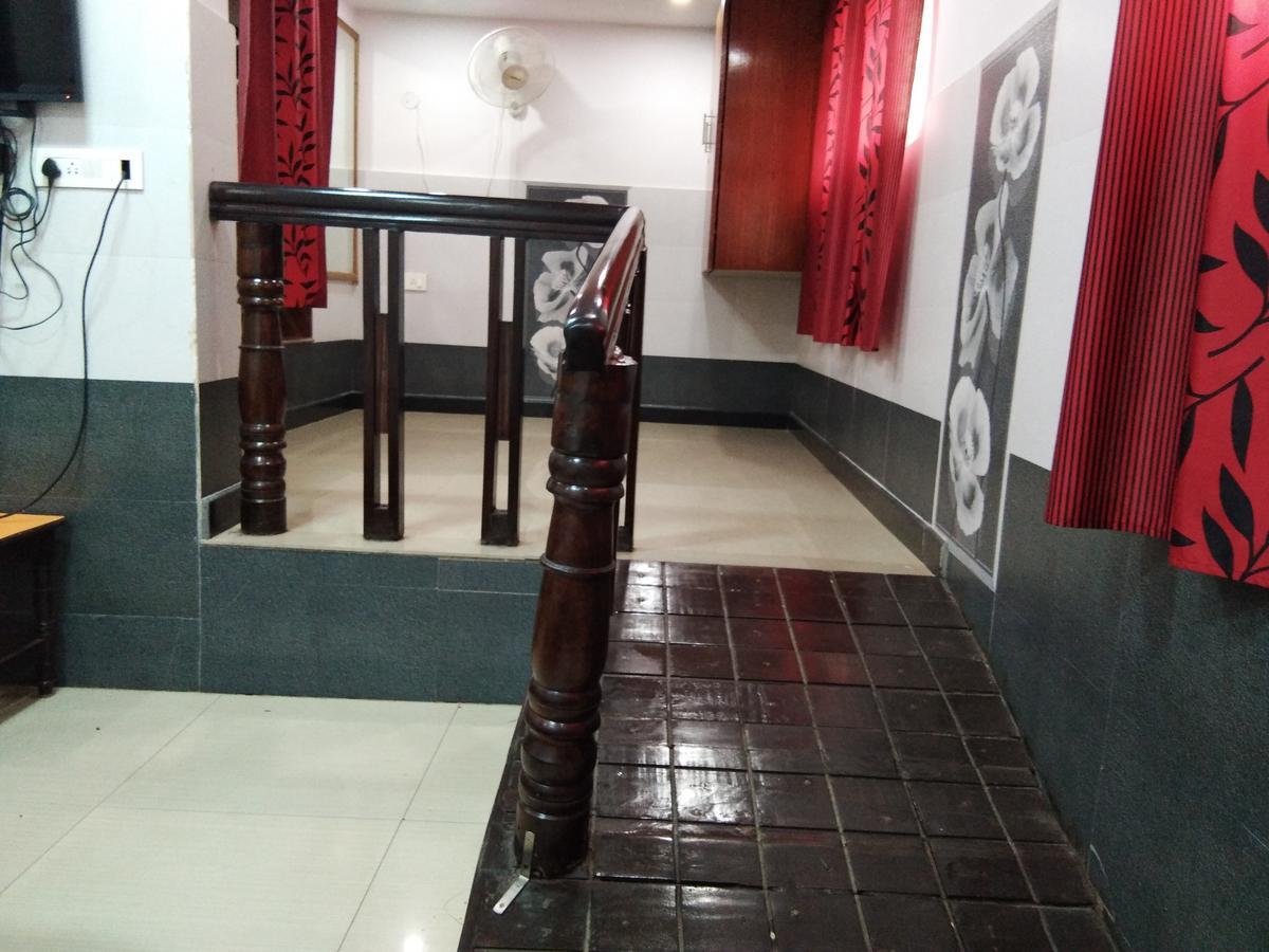 Hotel Sanman Lodge Shimoga Exterior foto