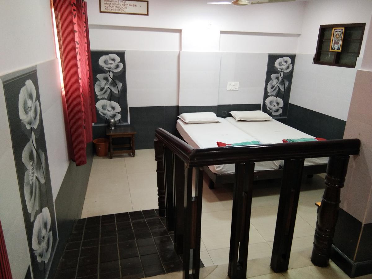 Hotel Sanman Lodge Shimoga Exterior foto