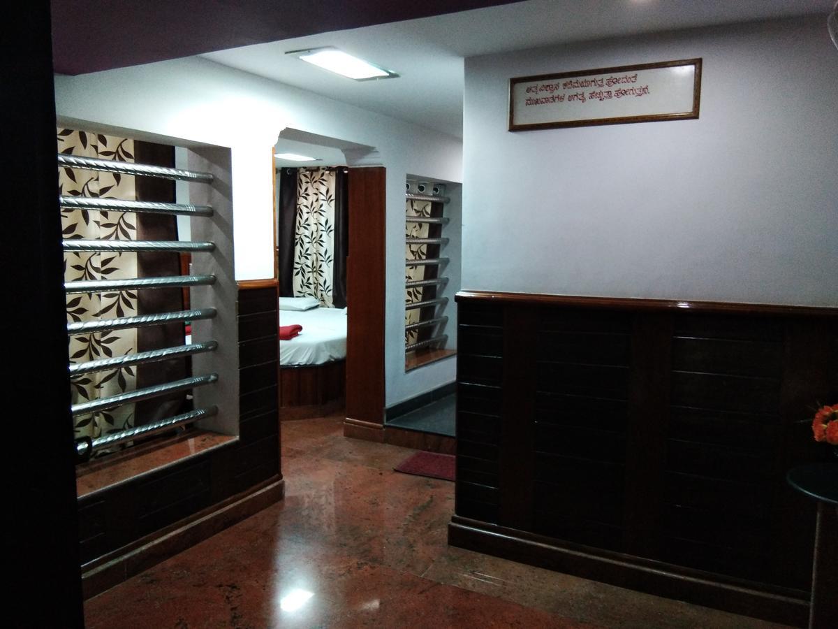 Hotel Sanman Lodge Shimoga Exterior foto
